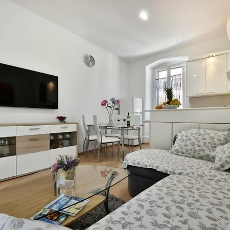 Διαμέρισμα Aria Two Bedroom With Terrace In The Center