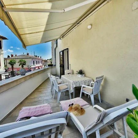 Διαμέρισμα Aria Two Bedroom With Terrace In The Center