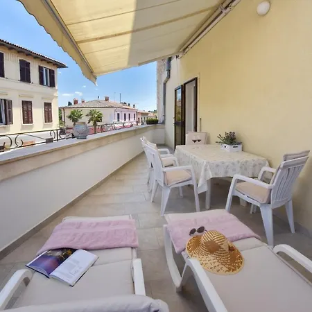 Διαμέρισμα Aria Two Bedroom With Terrace In The Center Πόρετς