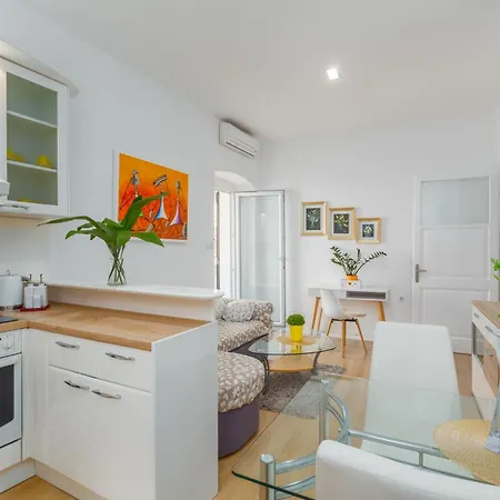 Aria Two Bedroom With Terrace In The Center Διαμέρισμα