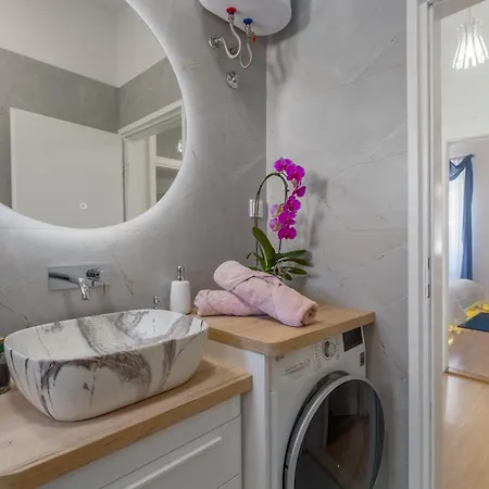 Aria Two Bedroom With Terrace In The Center Διαμέρισμα Πόρετς