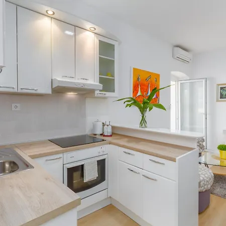 Premium Aria 아파트 *