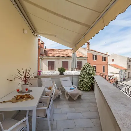 Aria Two Bedroom With Terrace In The Center Διαμέρισμα