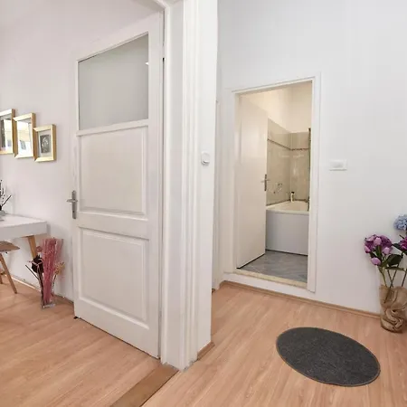 公寓 Aria Two Bedroom With Terrace In The Center *