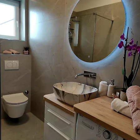 Premium Aria بوريتش